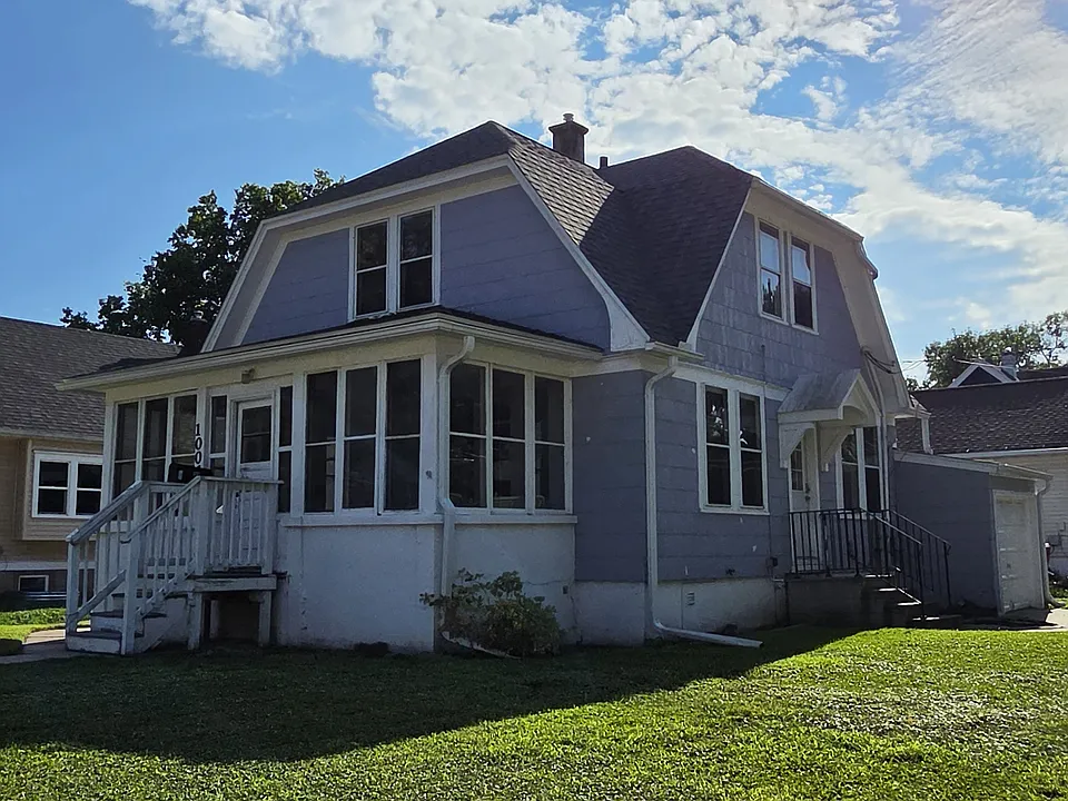1001 3rd Ave SE