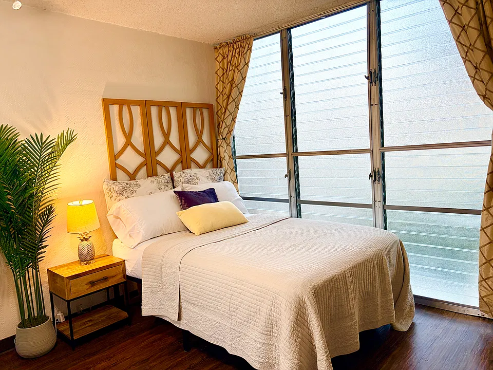 Full-Size Bed with Beddings