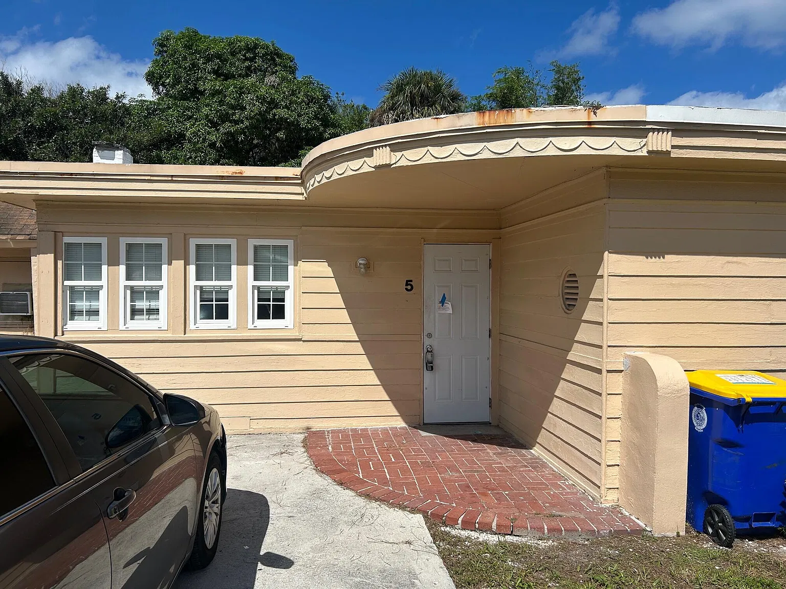 2 bed, 1.0 bath, 750 sqft, $1,600 — Photo 1