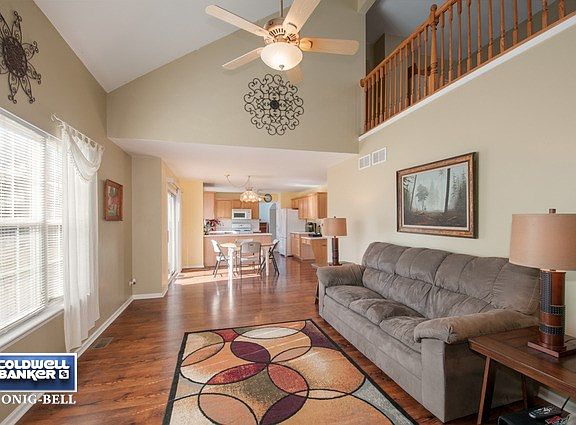 3rd image of 417 Stonewater Ln