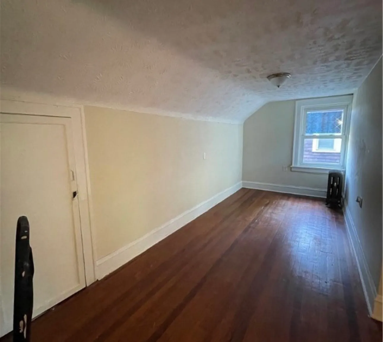 5 bed, 2132 sqft, $3,000 — Photo 4