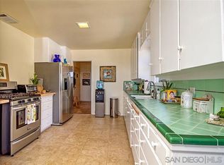 1697 Crest Dr #A, Encinitas, CA 92024