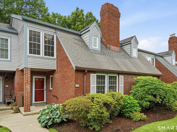104 Roberton Crossing #104, Fairfield, CT 06825