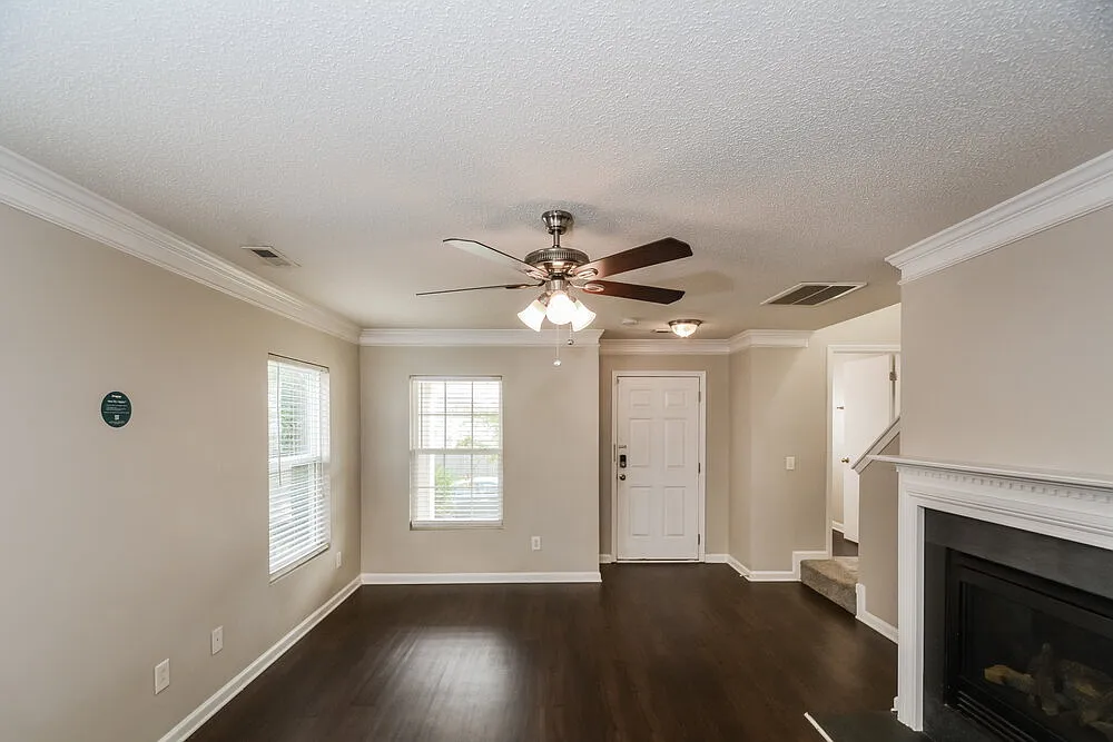 3 bed, 2.5 bath, 1557 sqft, $2,750 — Photo 4