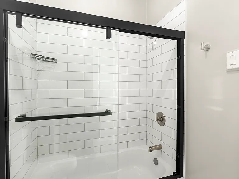 2425 Mission St #B — Photo 36