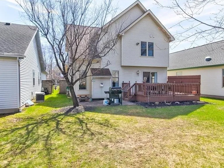 Brannon Ln — Photo 32