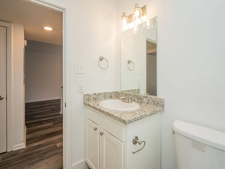 Cliff Terrace — Photo 12