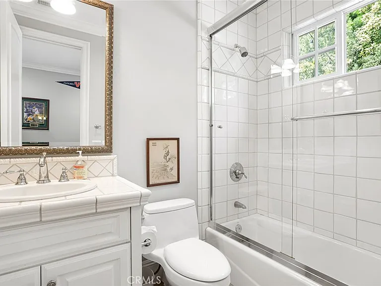 1836 Port Stanhope Pl — Photo 20