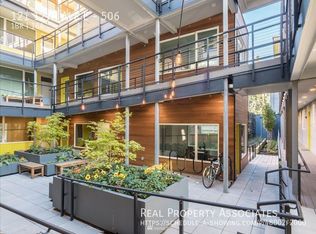 121 12th Ave E #506, Seattle, WA 98102