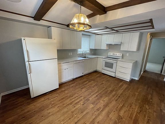 4th image of 5723 Eastman Blvd