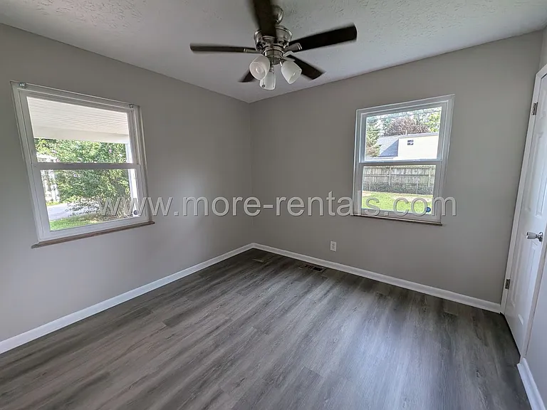 2613 Edgevale Rd — Photo 10