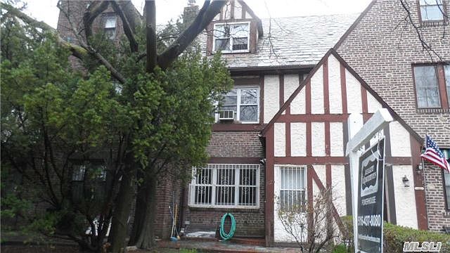 1st image of 8025 Park Ln