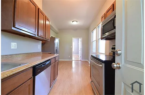 3300 Windsor Ave Photo 1