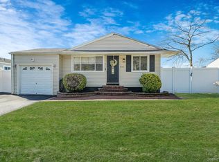 50 Lantern Street, Huntington, NY 11743