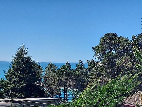 2nd image of 46961 Ocean View Drive