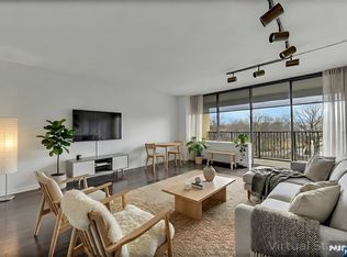 6 Horizon Rd APT 306, Fort Lee, NJ 07024