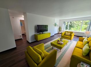 2501 14th Ave W APT 1, Seattle, WA 98119