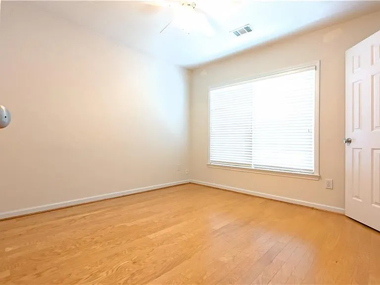 135 Friars Head Dr — Photo 14
