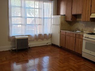 33-31 29th St #A, Astoria, NY 11106