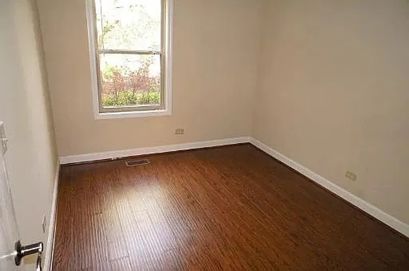 2 bed, 1.0 bath, 809 sqft, $1,529 — Photo 4