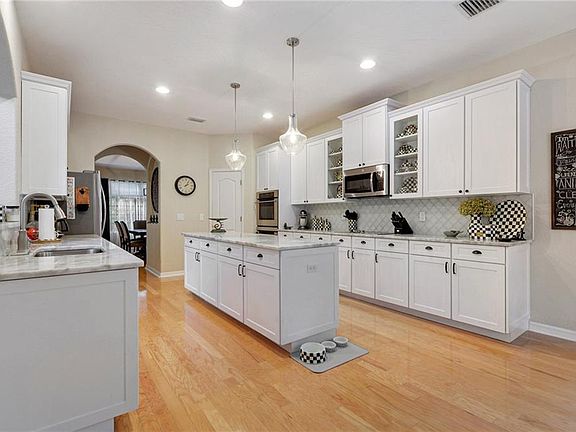 3rd image of 8840 Alafia Cove Dr