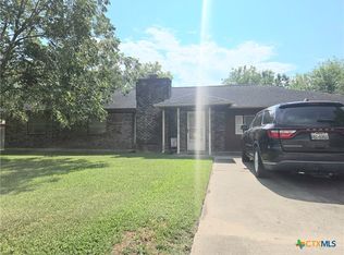 113 Sylvia St, Victoria, TX 77904