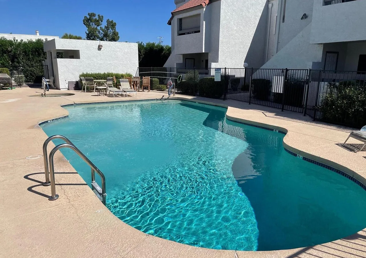 2 bed, 1021 sqft, $3,800 — Photo 1