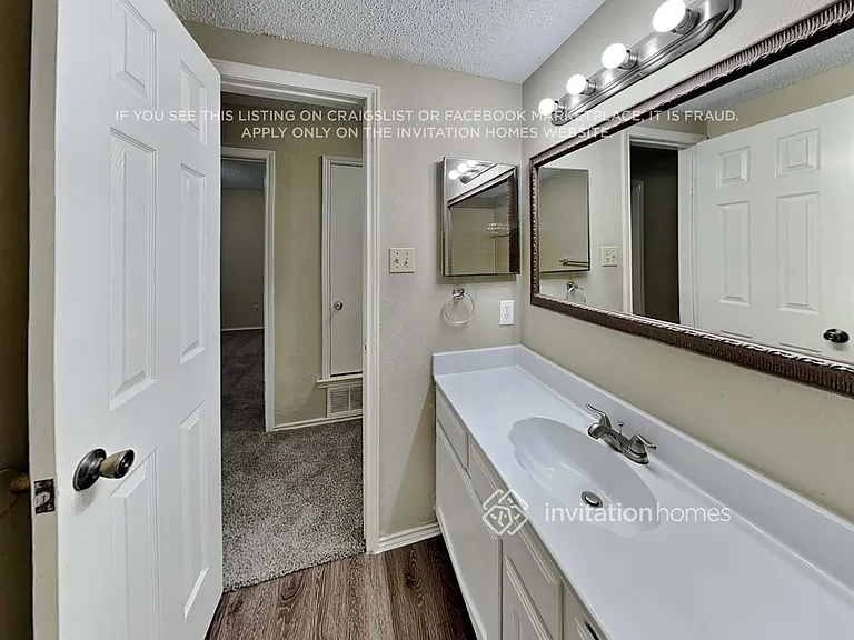 4317 Saugus Dr — Photo 18