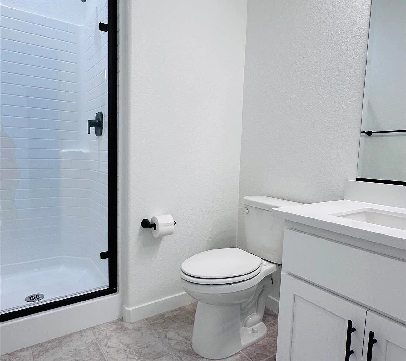 4 bed, 3.0 bath, 1826 sqft, $3,600 — Photo 4