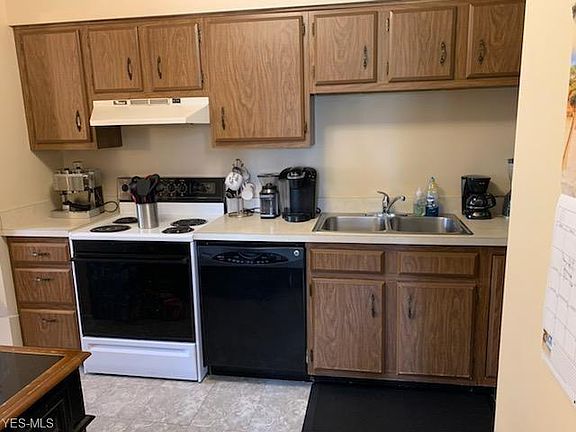 5th image of 7321 Creekwood Dr #1A