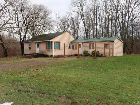 695 Madison Ave, Angola, NY 14006