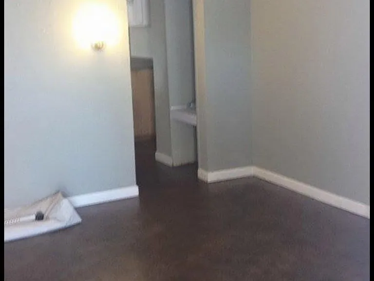 1652 S High St — Photo 7