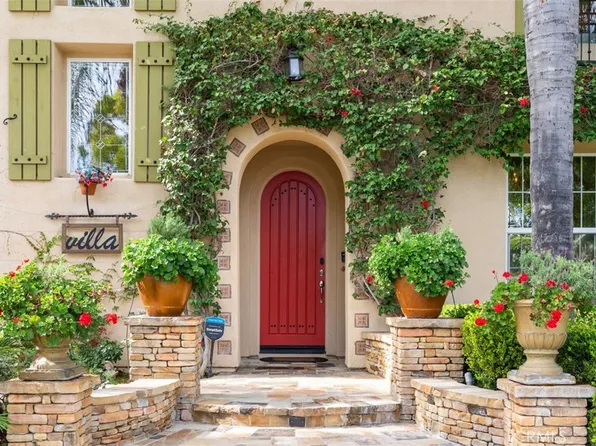 3334 S Crawford Gln, Santa Ana, CA 92704