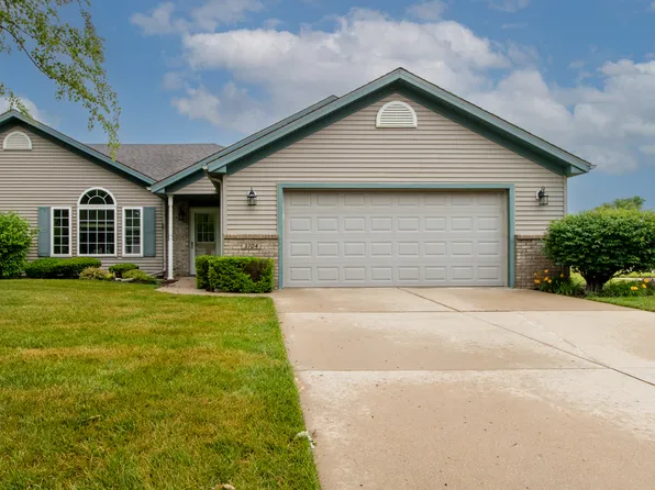 3704 Wine Way #3704, Bloomington, IL 61704