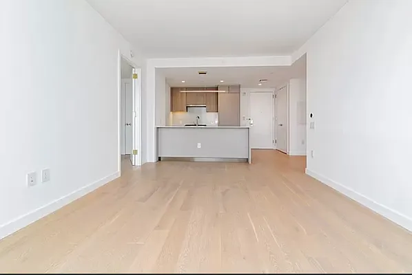 Rented by Lin Pan Realty Group LLC | media 14