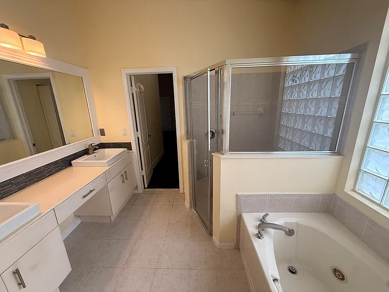 10372 Old Winston Ct — Photo 13