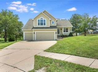 1805 Holt Cir, Liberty, MO 64068