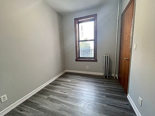 4th image of 177 16th St #11