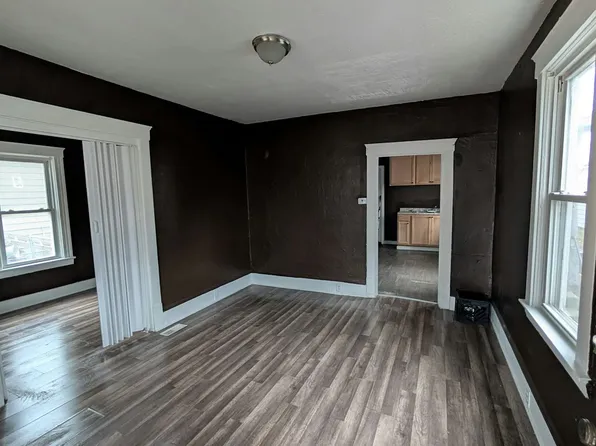 1169 E 60th St APT 1, Cleveland, OH 44103