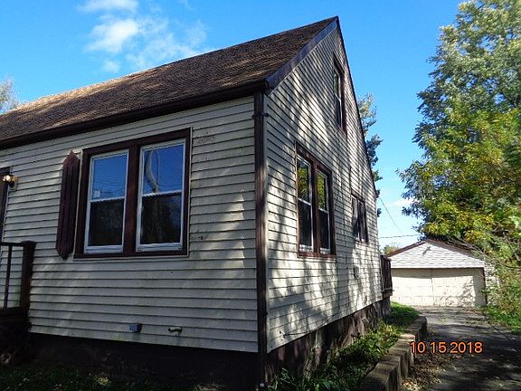 3rd image of 516 Atwood Ave