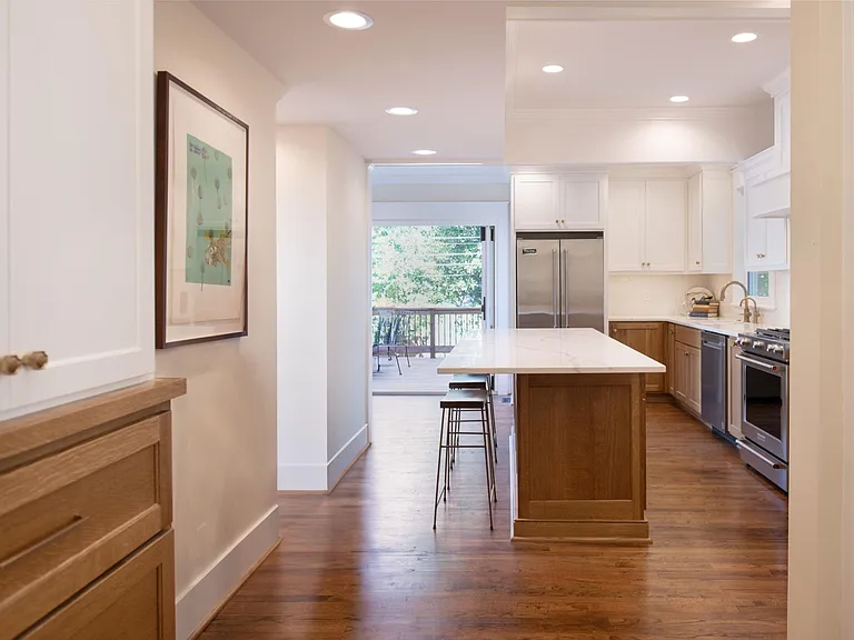 3660 Madison Ave — Photo 4