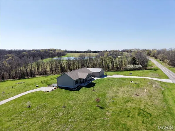 40586 Highway Bb, Perry, MO 63462