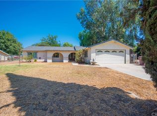 1049 1st St, Norco, CA 92860