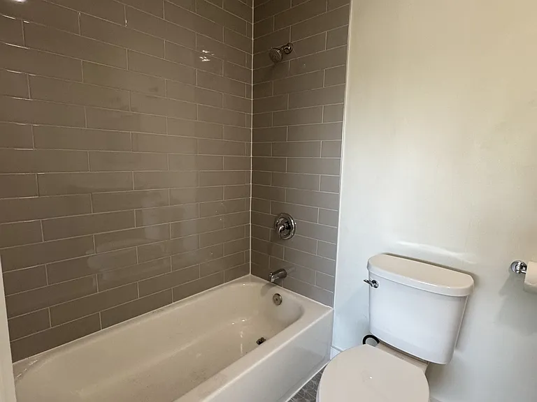 510 Winfield St — Photo 21