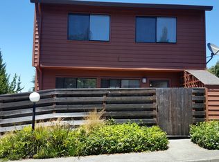 96 Kingston Ln, Cotati, CA 94931