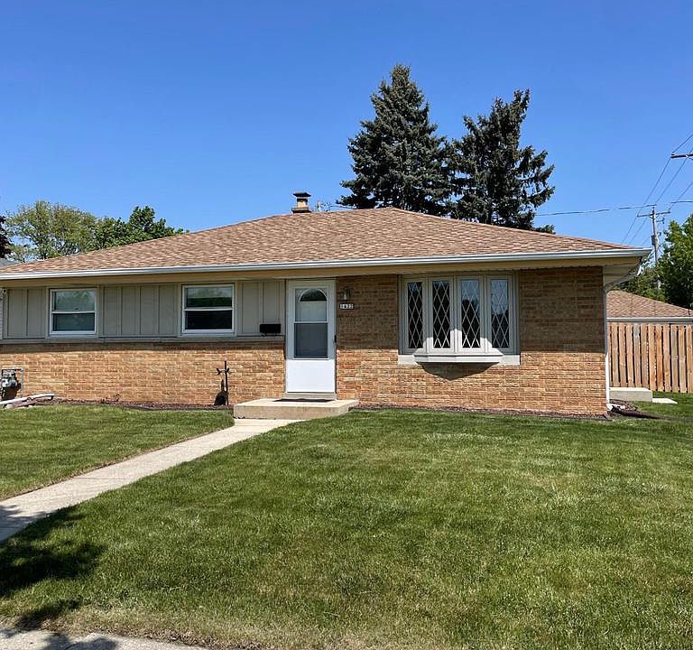 1st image of 1422 W Van Norman AVENUE