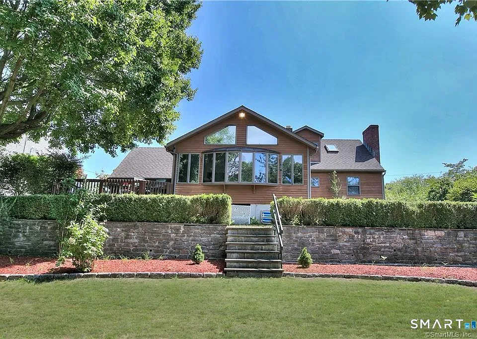151 Sasapequan Rd