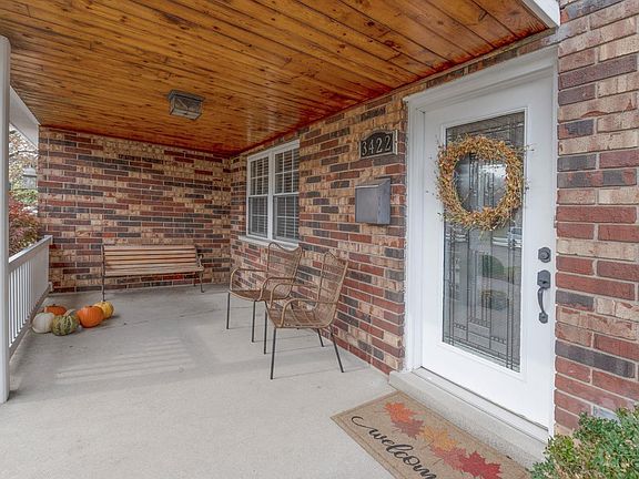 4th image of 3422 Melodymanor Dr
