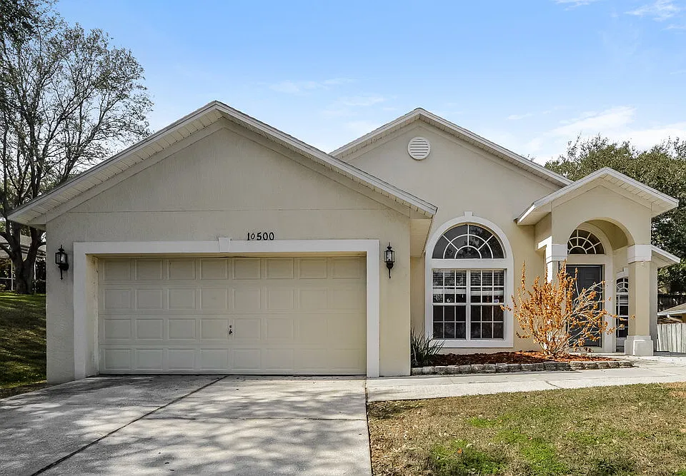 10500 Mira Lago Ln