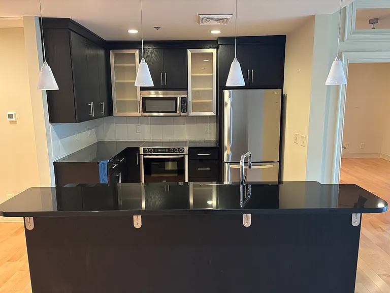 499 E High St #301 — Photo 9